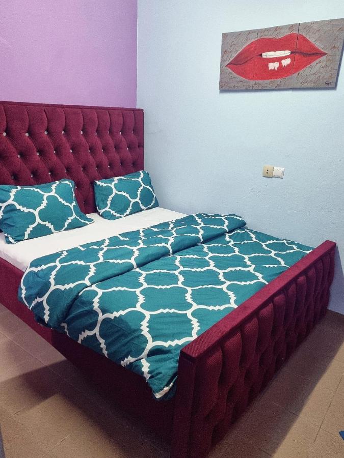 Residence Sighaka - Studio Meuble Vip Avec Wifi, Gardien, Parking Douala Exteriör bild