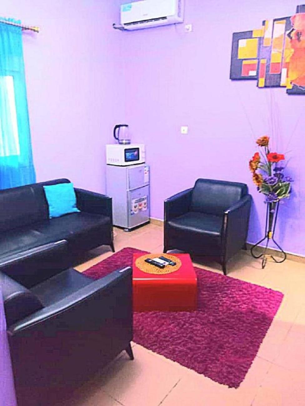 Residence Sighaka - Studio Meuble Vip Avec Wifi, Gardien, Parking Douala Exteriör bild
